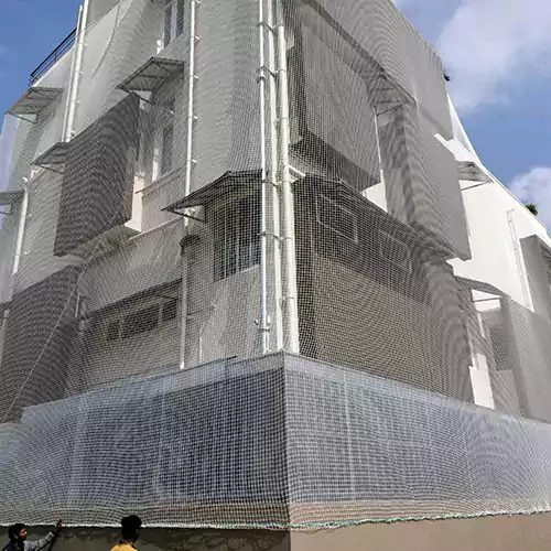 Building Covering Nets installation